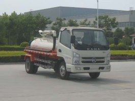 吸粪车