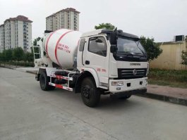 混凝土搅拌运输车