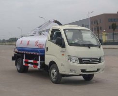 吸粪车