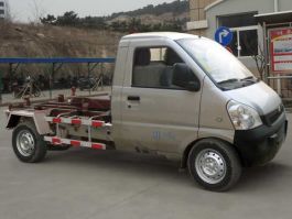 五菱牌LQG5029ZXXBCY车厢可卸式垃圾车