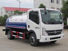 洒水车
