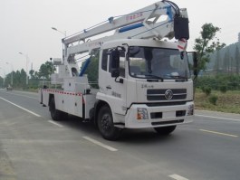 高空作业车