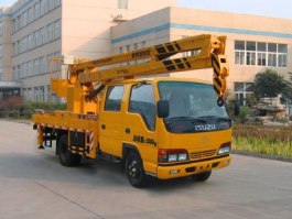 高空作业车