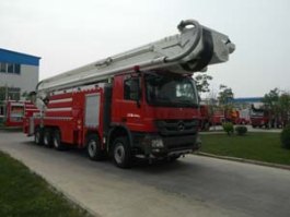 举高喷射消防车
