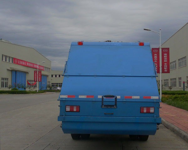 南骏牌NJP5070ZYS33M压缩式垃圾车公告图片