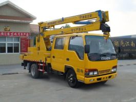 高空作业车
