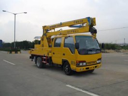 高空作业车