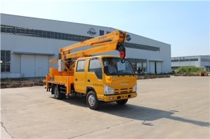 高空作业车