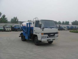 华通牌HCQ5060TCAJX餐厨垃圾车