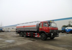 运油车