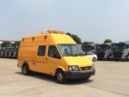 工程车