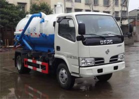 吸污车