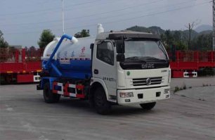 吸污车