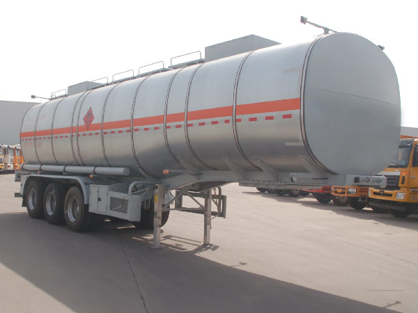骏通11米30.7吨3轴易燃液体罐式运输半挂车(JF9405GRYB)