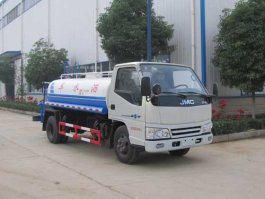 洒水车