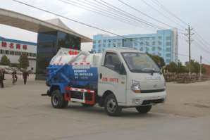 吸污车