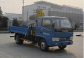 随车起重运输车
