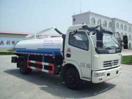 吸粪车