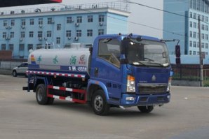 洒水车