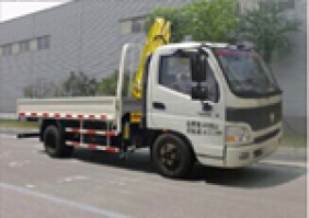 随车起重运输车