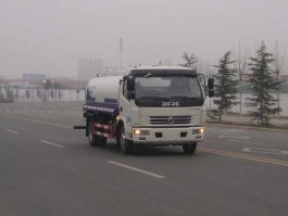 绿化喷洒车