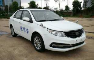 教练车