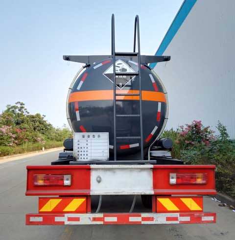 大力牌DLQ5313GFWC4腐蚀性物品罐式运输车公告图片