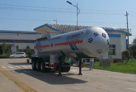盛润10.9米29.5吨3轴易燃液体罐式运输半挂车(SKW9408GRY)