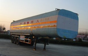 化工液体运输半挂车