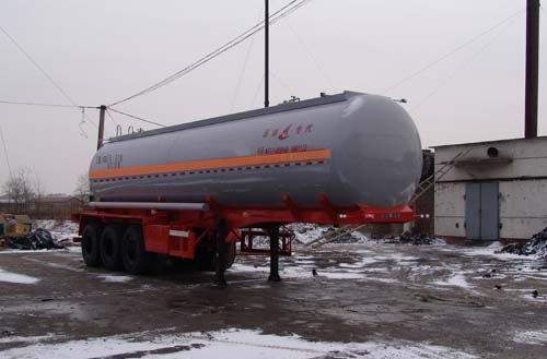 昌骅10.7米31吨3轴化工液体运输半挂车(HCH9403GHYA)