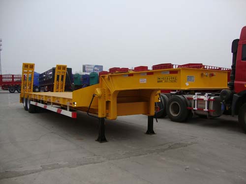 中集13米26.5吨2轴低平板运输半挂车(ZJV9350TDPDY)