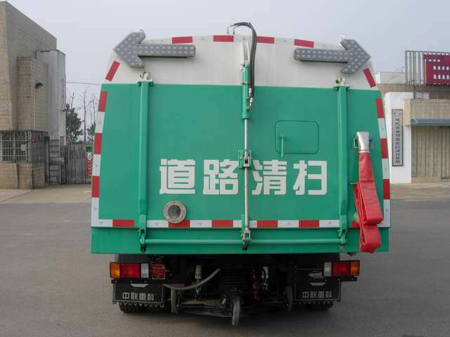 中联牌ZLJ5100TSLE4扫路车公告图片