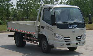 东风DFA1041S30D4-KM载货汽车图片