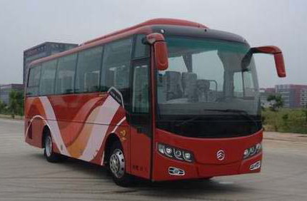 金旅9.5米24-41座客车(XML6957J18)