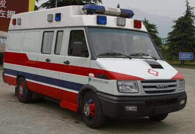 NJ5044XJHA-1 依维柯牌救护车图片