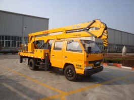 高空作业车