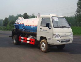 吸污车