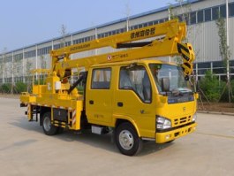 高空作业车