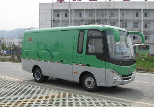 EQ5040XXY4D型厢式运输车图片