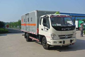 爆破器材运输车