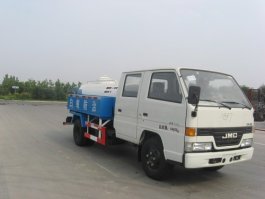 绿化喷洒车