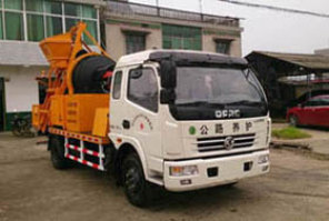 路面养护车