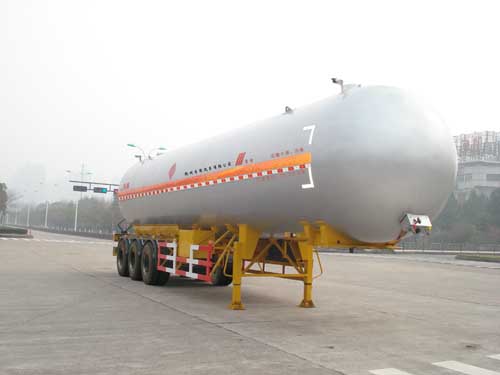 宏宙13米24.7吨3轴液化气体运输半挂车(HZZ9408GYQ)