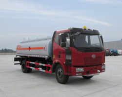 运油车