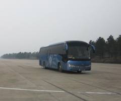 客车