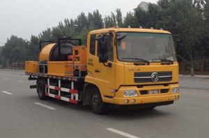 路面养护车