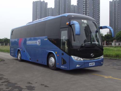 金龙11米24-51座客车(XMQ6112AYD5C)