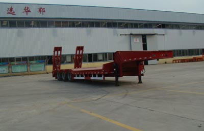 华郓达13米31.8吨3轴低平板半挂车(FL9400TDP)
