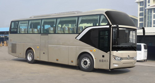 金旅10.5米24-47座客车(XML6102J35Y)