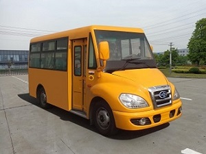 华新5.5米11-15座城市客车(HM6550CFD4J)